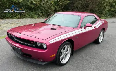 Original-Owner, 26k-Mile 2010 Dodge Challenger R/T Furious Fuschia Edition