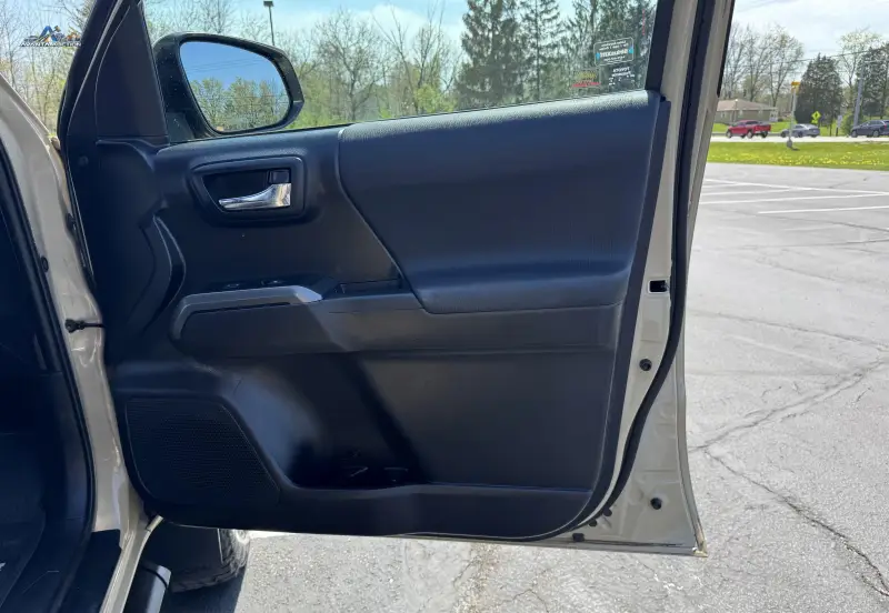 2020 Toyota Tacoma TRD Off-Road Double Cab 4×4 V6 6-Speed photo 99