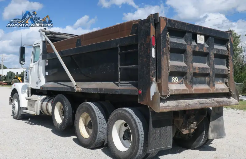 2012 Freightliner Coronado SD photo 7