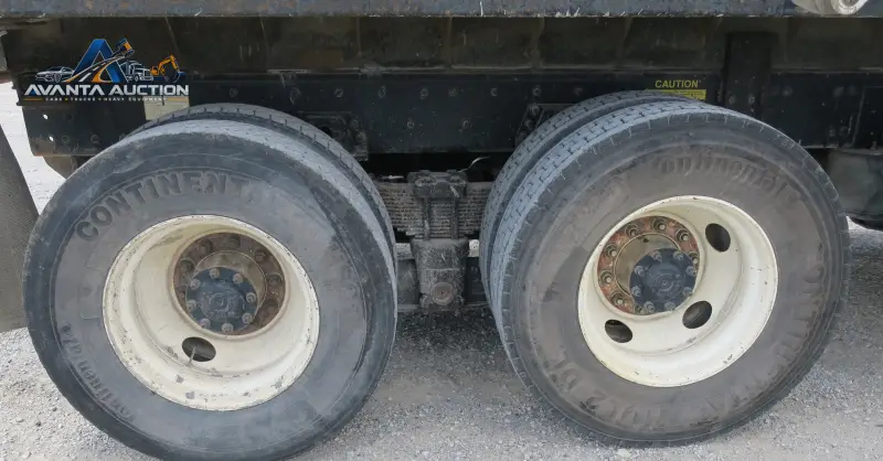 2012 Freightliner Coronado SD photo 38