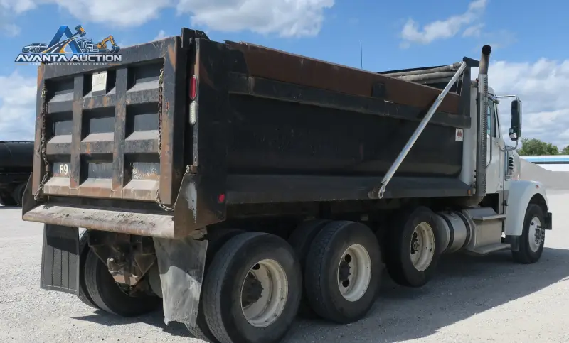 2012 Freightliner Coronado SD photo 5