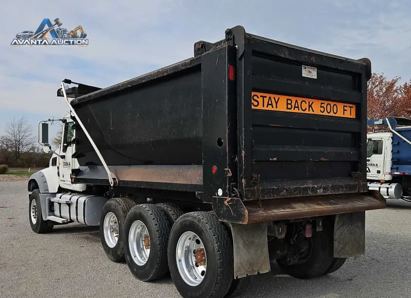 2011 Mack GU713 photo 7