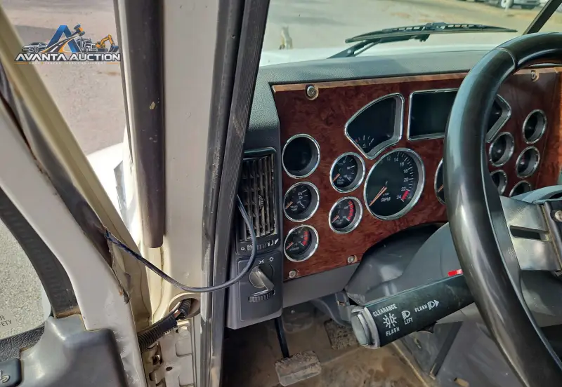 2011 Mack GU713 photo 29