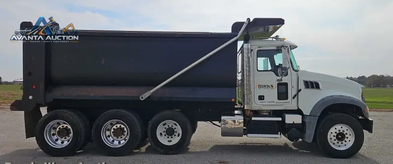 2011 Mack GU713 photo 4