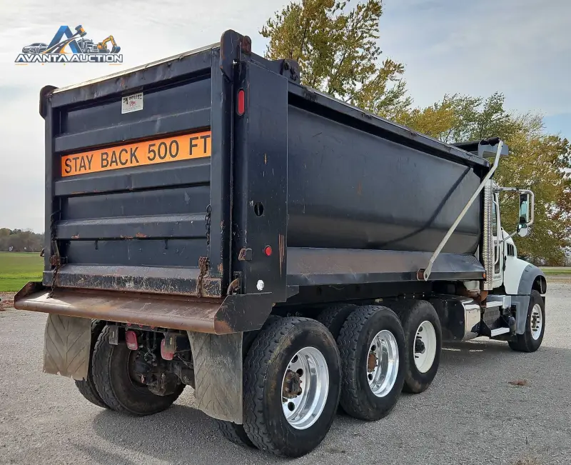 2011 Mack GU713 photo 5