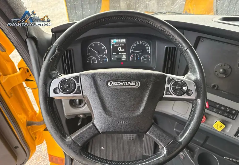 2021 Freightliner Cascadia 126 photo 35