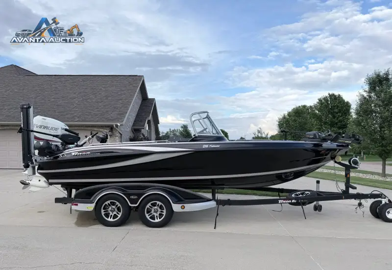 2014 Triton 216 Fishunter photo 18