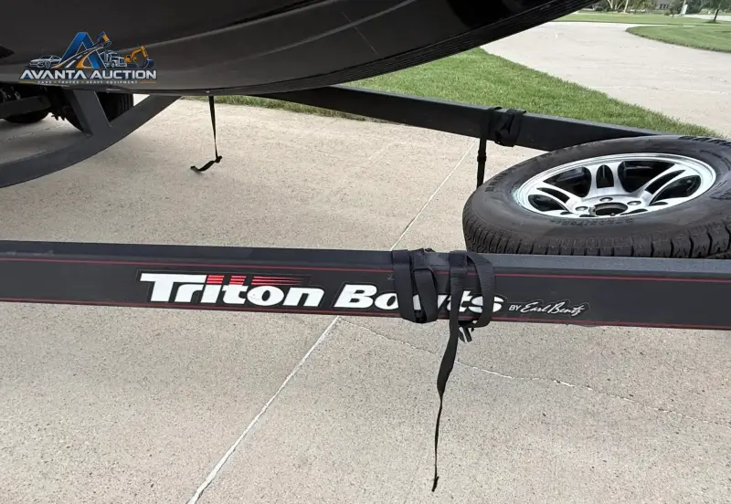 2014 Triton 216 Fishunter photo 185