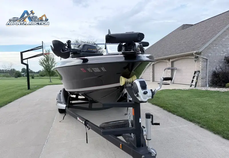 2014 Triton 216 Fishunter photo 12