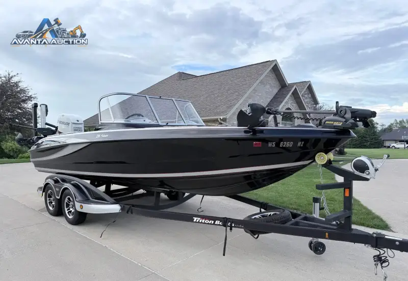 2014 Triton 216 Fishunter photo 15