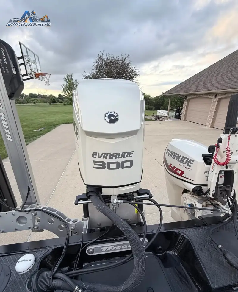 2014 Triton 216 Fishunter photo 147
