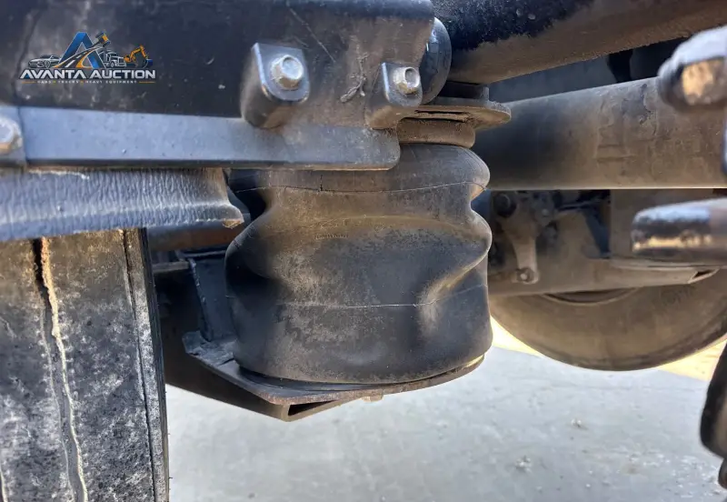 2018 Peterbilt 389 photo 24