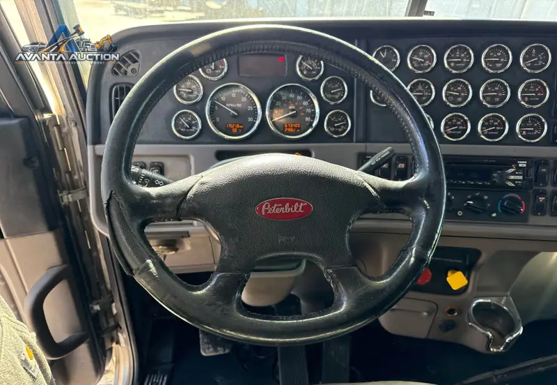 2018 Peterbilt 389 photo 43