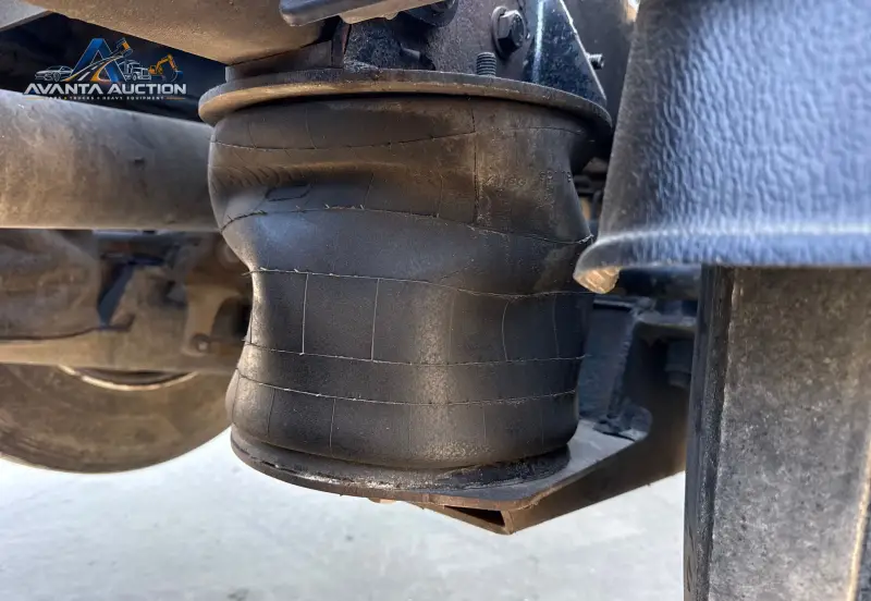 2018 Peterbilt 389 photo 27