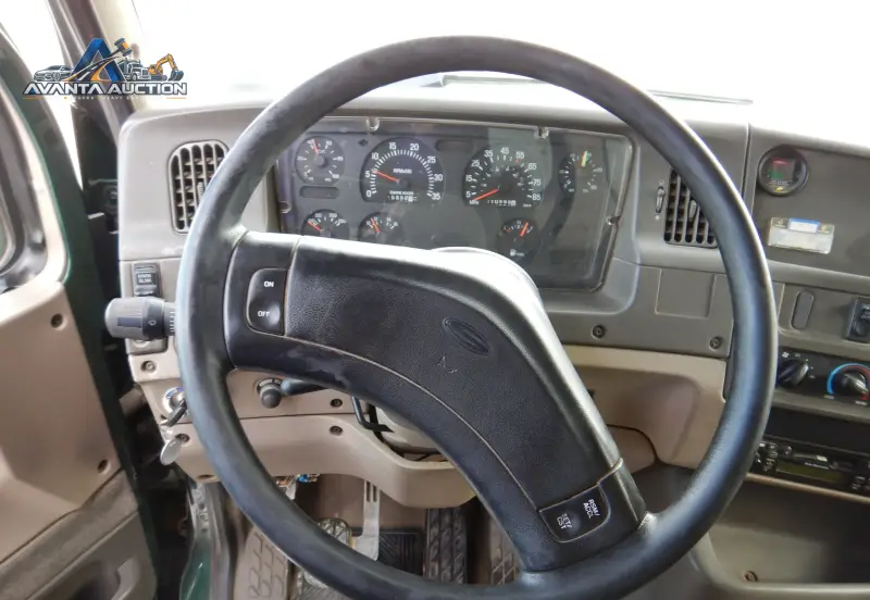 2001 Sterling LT9500 photo 52