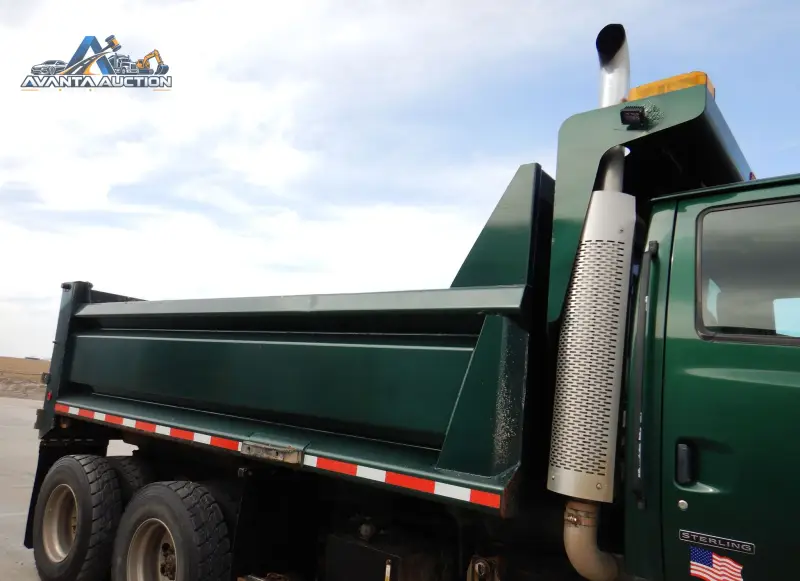 2001 Sterling LT9500 photo 24