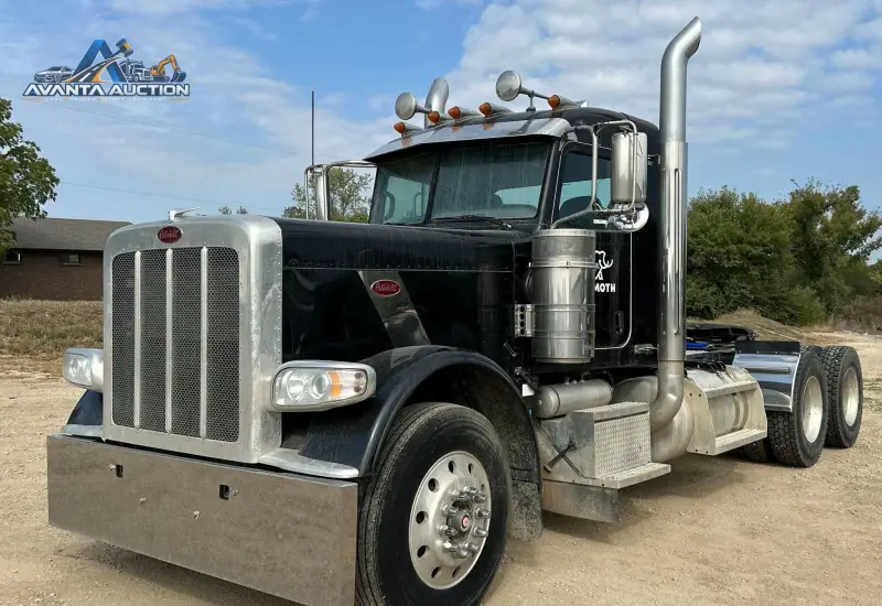 2014 Peterbilt 389 photo 1