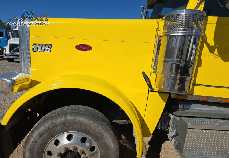 2014 Peterbilt 389 photo 27