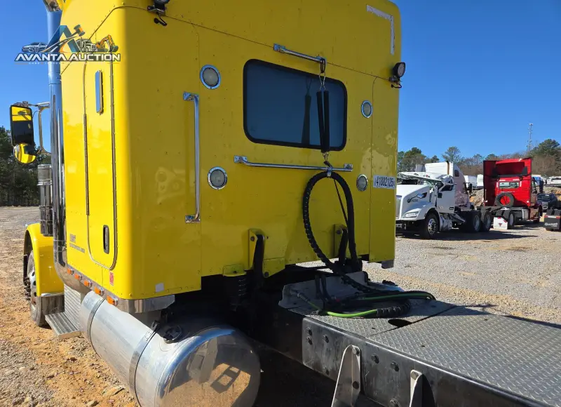 2014 Peterbilt 389 photo 11