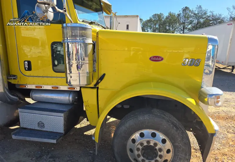2014 Peterbilt 389 photo 25