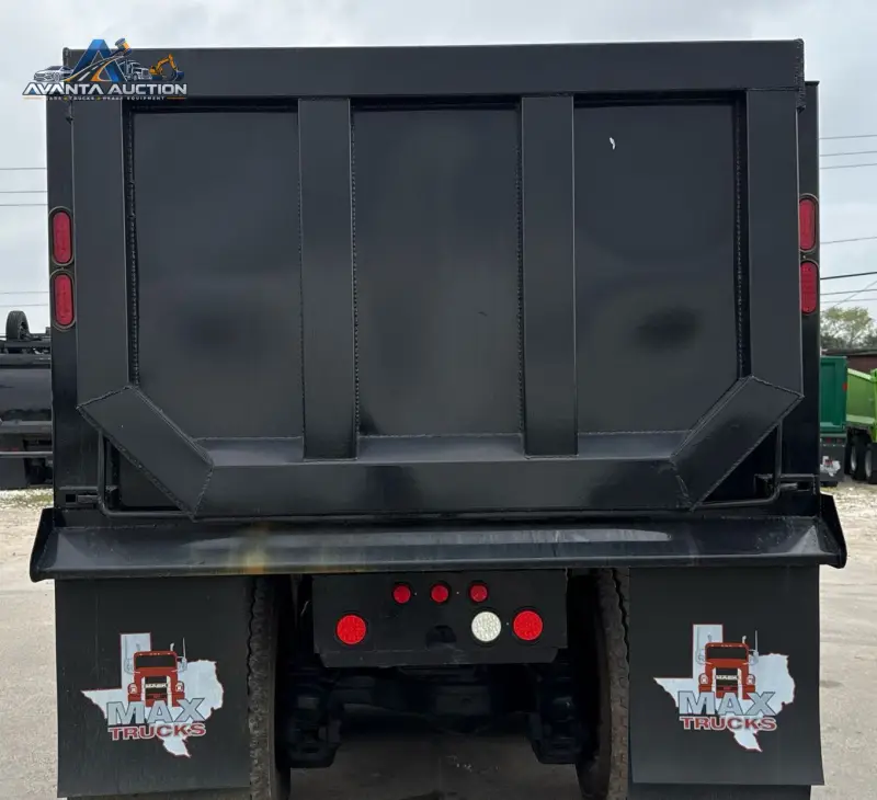 2019 Mack Anthem photo 6