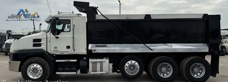 2019 Mack Anthem photo 8