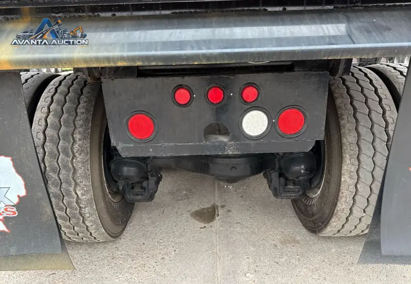 2019 Mack Anthem photo 23