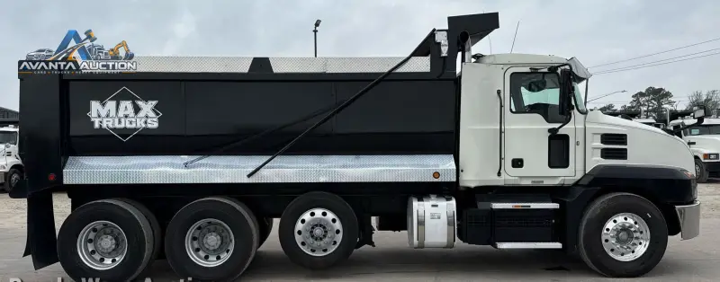 2019 Mack Anthem photo 4