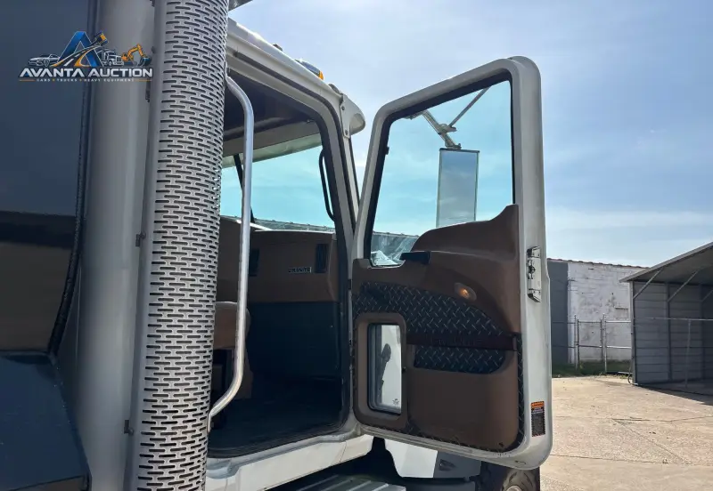 2017 Mack Granite GU713 photo 73