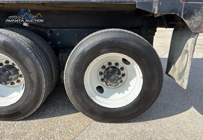 2017 Mack Granite GU713 photo 104
