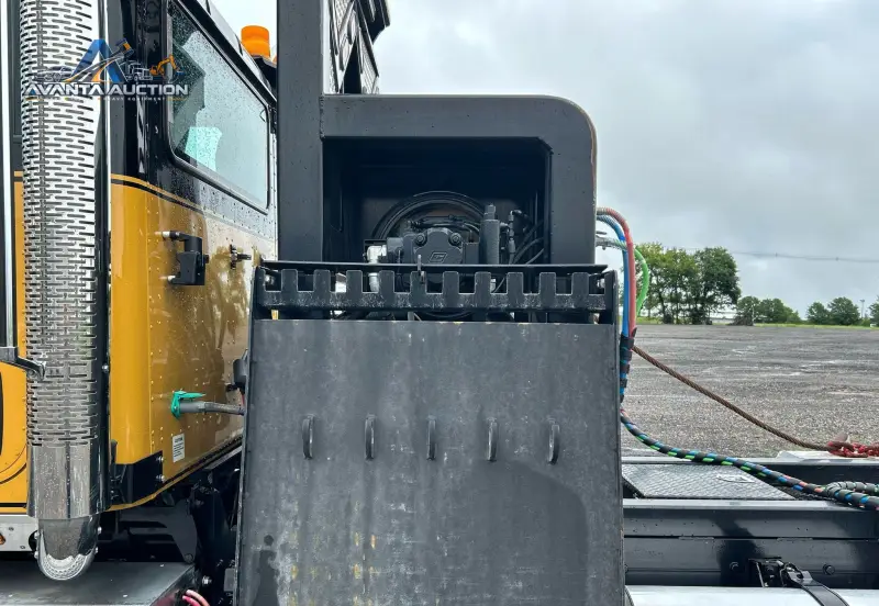2015 Caterpillar CT660L photo 64