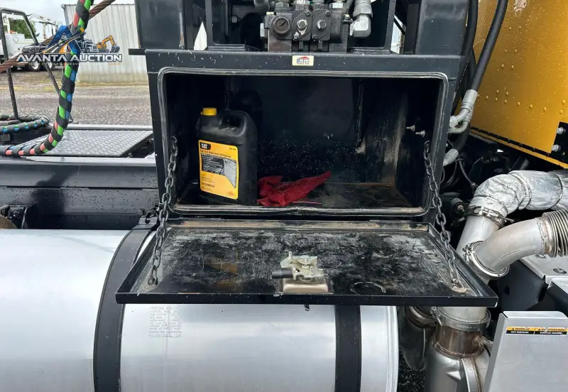 2015 Caterpillar CT660L photo 52