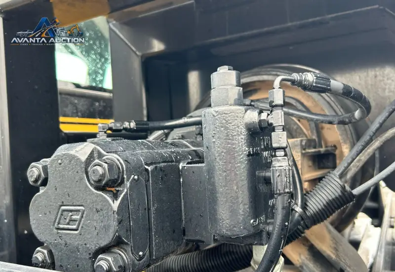 2015 Caterpillar CT660L photo 67