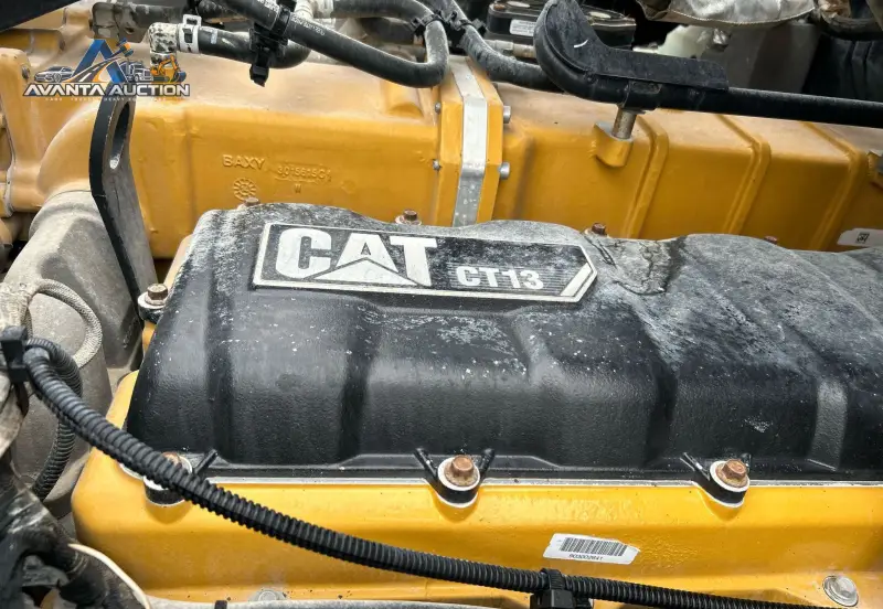 2015 Caterpillar CT660L photo 40
