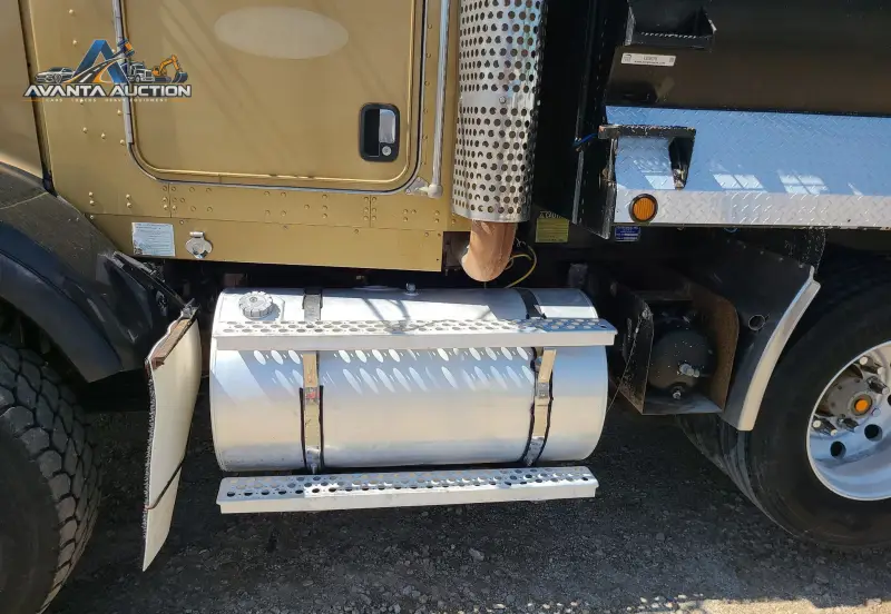 2008 Kenworth T800 photo 9