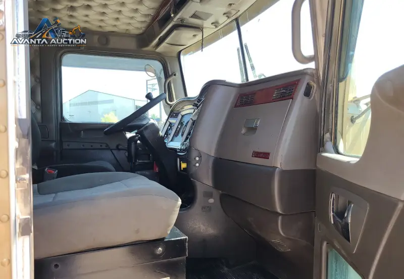 2008 Kenworth T800 photo 37