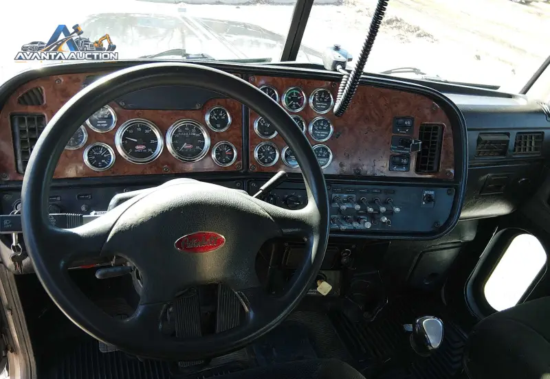 2002 Peterbilt 378 photo 74