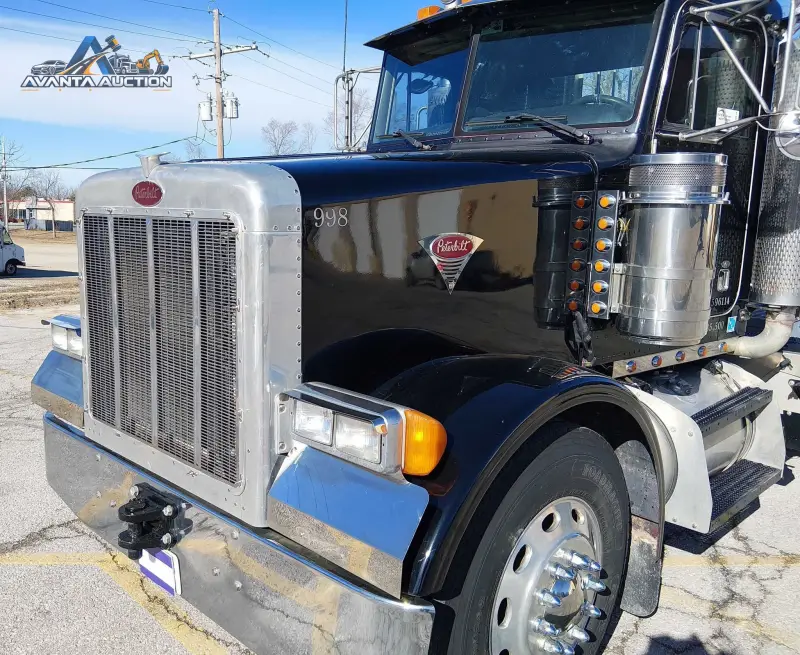 2002 Peterbilt 378 photo 14