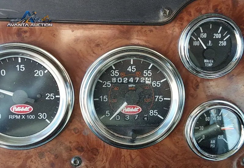 2002 Peterbilt 378 photo 84