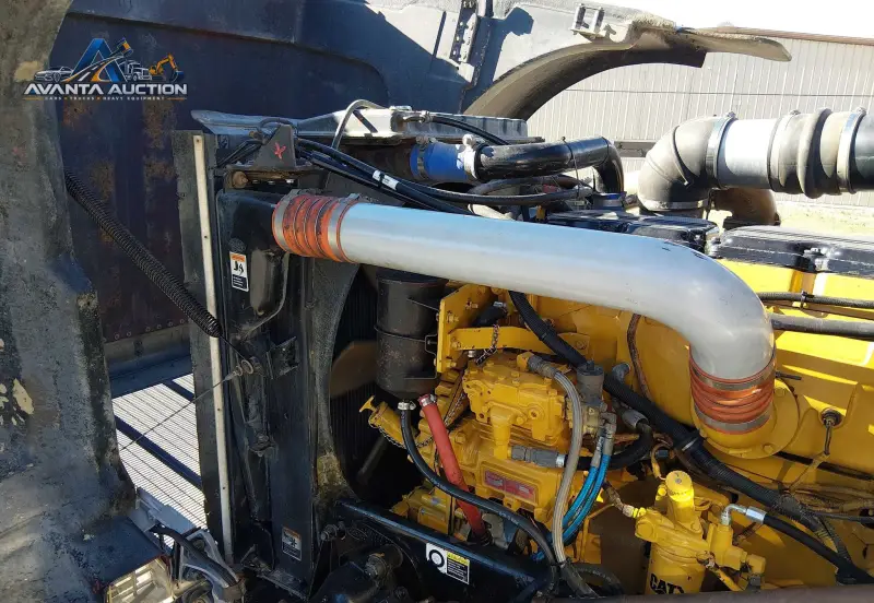 2002 Peterbilt 378 photo 107