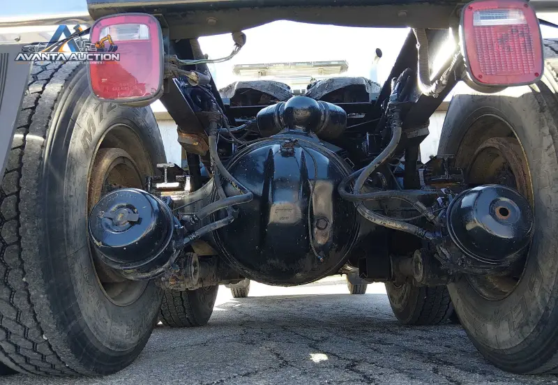 2002 Peterbilt 378 photo 53
