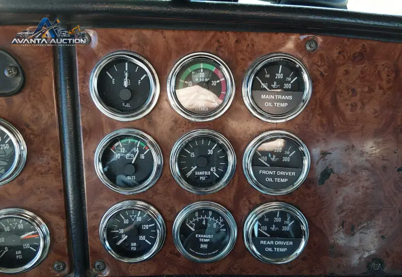 2002 Peterbilt 378 photo 87