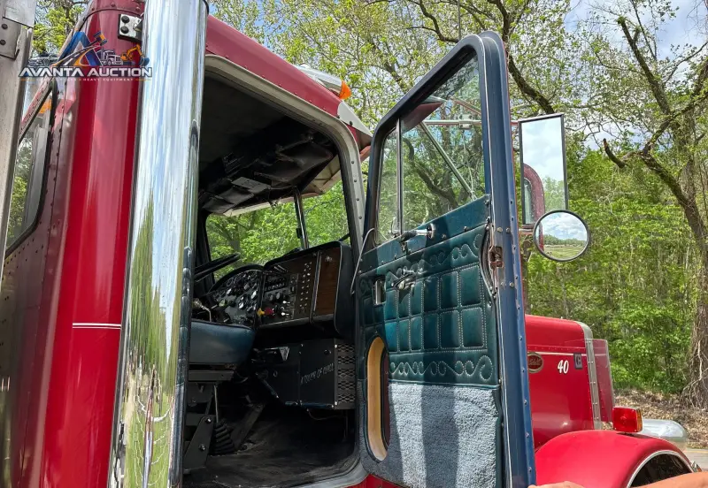 1981 Peterbilt 359 photo 81