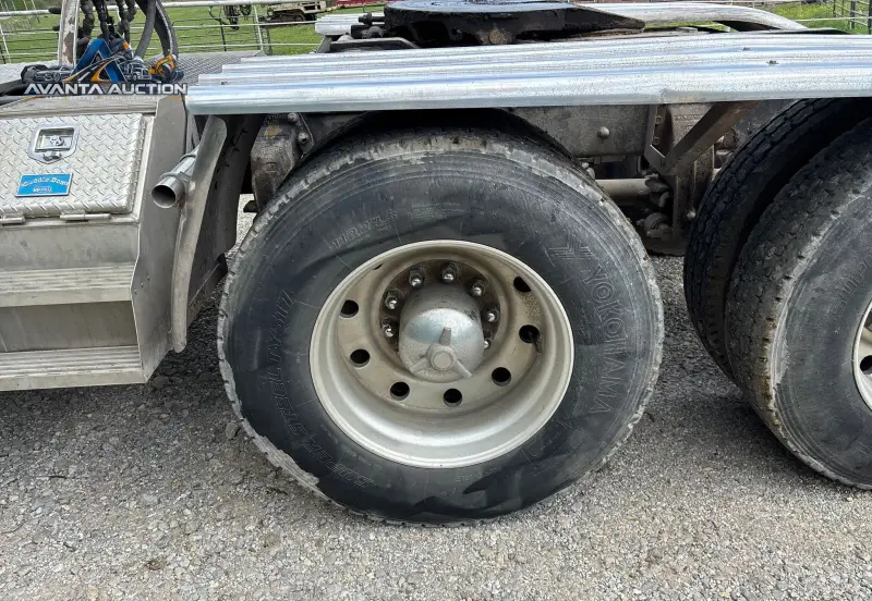 1981 Peterbilt 359 photo 117