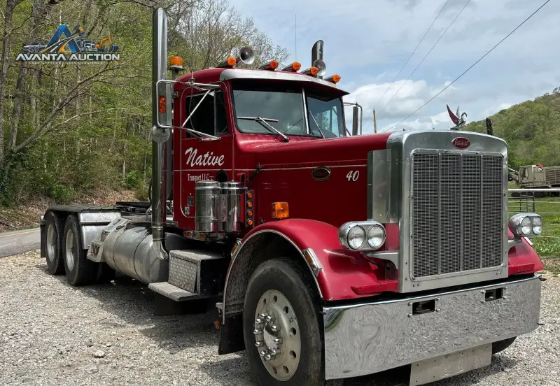 1981 Peterbilt 359 photo 3