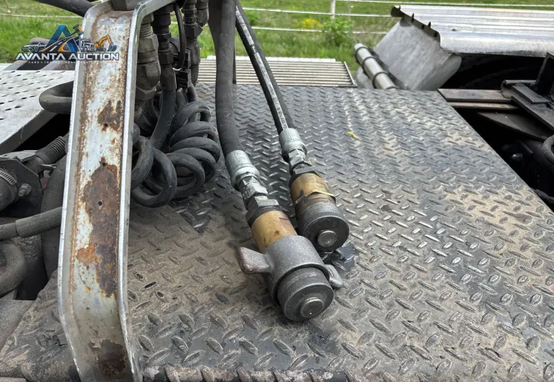 1981 Peterbilt 359 photo 43