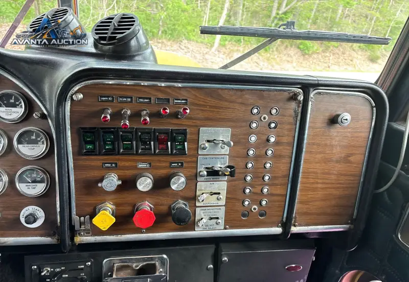 1981 Peterbilt 359 photo 77