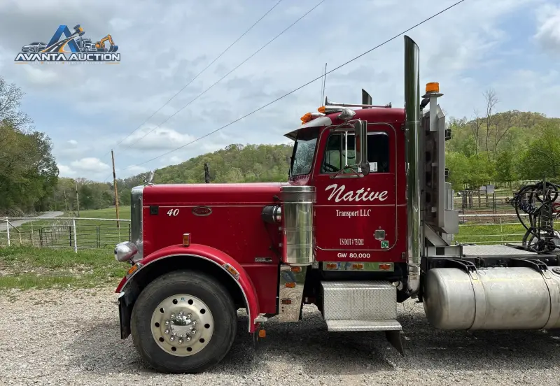 1981 Peterbilt 359 photo 9